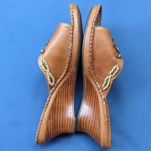 Clarks Artisan Beaded Leather Slip On Wedge 2.5in Heel Sandals Empress Tan Boho - Picture 5 of 13